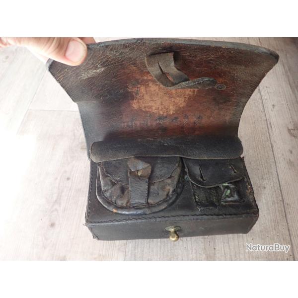 Tr�s rare cartouchi�re Vetterli suisse, non modifi�e, avec ses pochettes