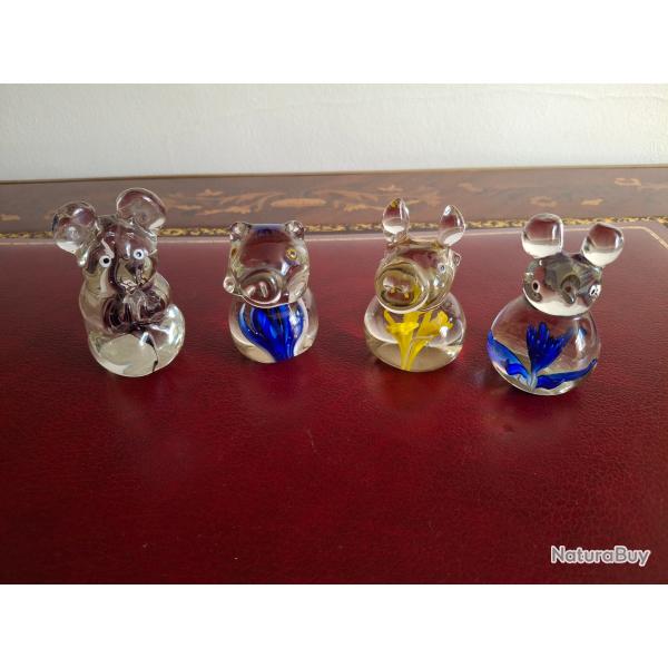 Lot de 4 sulfures Animaux en verre avec inclusion de formes color�es hauteur 9 cm