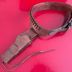 BELLE ENSEMBLE HOLSTER ET CEINTURON CARTOUCHI&Egrave;RE CUIR WESTERN STELZIG (Houston, Texas)