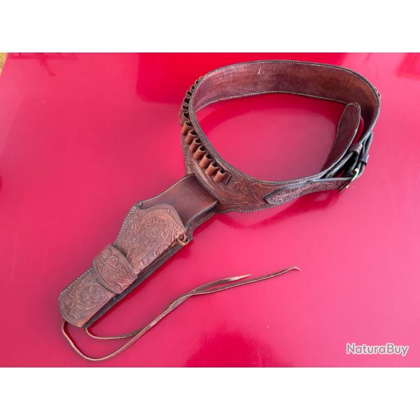 BELLE ENSEMBLE HOLSTER ET CEINTURON CARTOUCHI�RE CUIR WESTERN STELZIG (Houston, Texas)