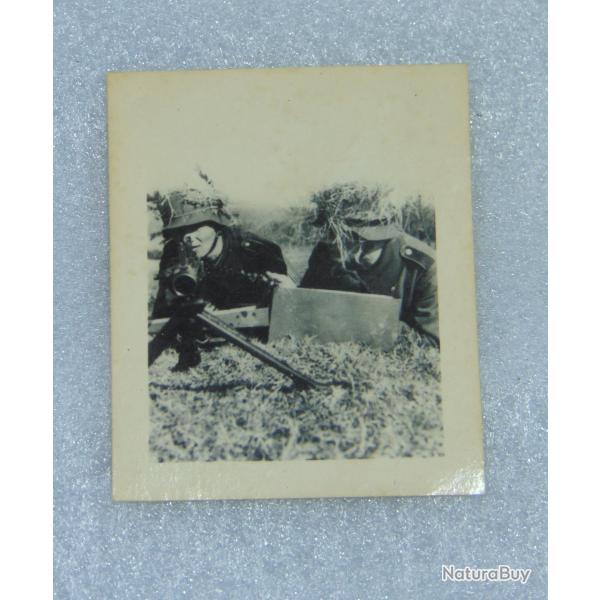 ANCIENNE PHOTOS SOLDATS ALLEMANDS WEHRMACHT SERVEUR MITRAILLEUSE MG 42 VUE DE FACE