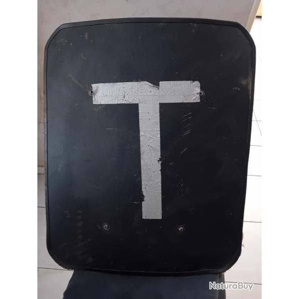 ENCHERE BOUCLIER BALISTIQUE NIVEAU 3A DE 65 CM DE HAUTEUR ET 55 CM DE LARGEUR FORCES SWAT