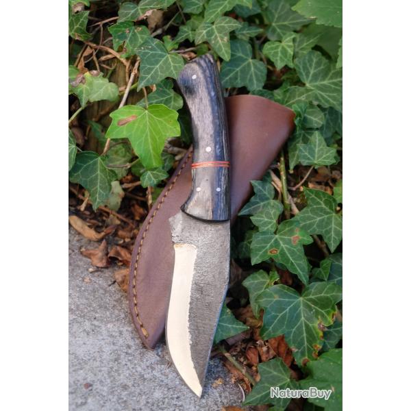 Couteau Skinner Bushcraft Chasse Lame Acier Carbone 1075 Manche Bois Smoke Etui Cuir Fabr Artisan