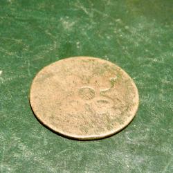Monnaie fran&ccedil;aise (?) en cuivre, XVIIe-XVIIIe si&egrave;cle, type ind&eacute;termin&eacute;.