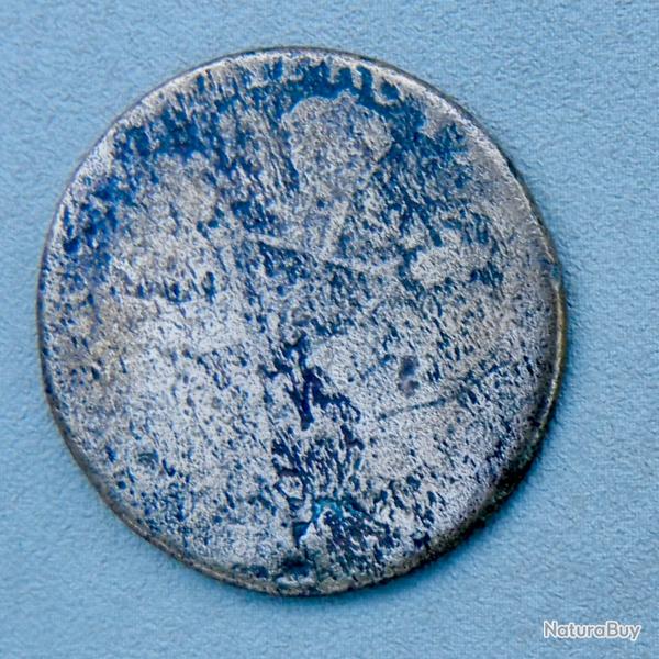 Monnaie fran�aise en cuivre - XVIIe si�cle - attribution ancienne � Louis XIII - � identifier
