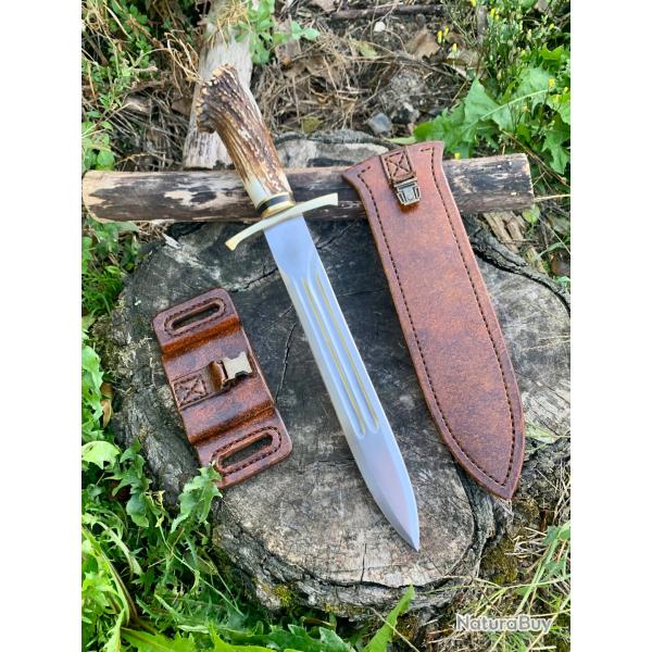dague de chasse d'artisan / lame inox � 4 gorges / fourreau et porte fourreau en cuir