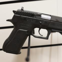 //Cat B // Pistolet semi-auto IMI Jerico 941 ; 9x19 (1 � sans r&eacute;serve) #1512