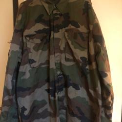 Veste l&eacute;g&egrave;re camouflage