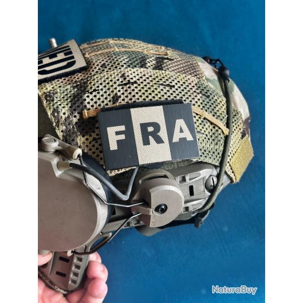 Patch tactique FRA - Fond Sable / Tan (5x8 cm / 100 % Cordura 500D)