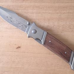 Couteau SOG Fielder (SOGFF30CP), manche bois, lame 7Cr13