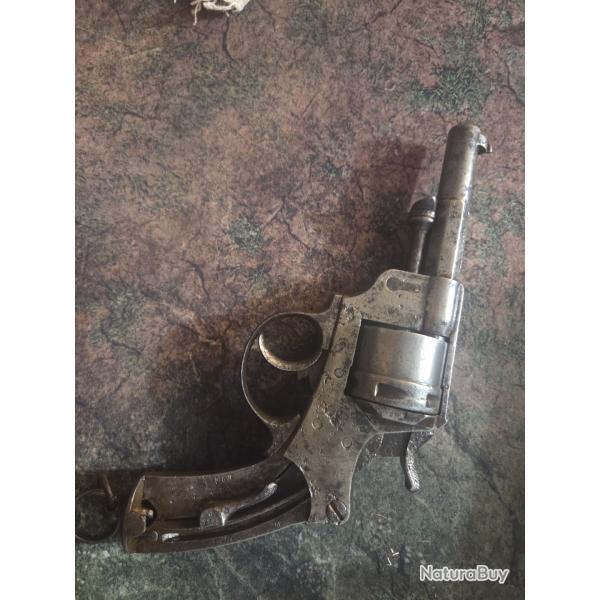Revolver 1873 dans l'�tat cat�gorie D