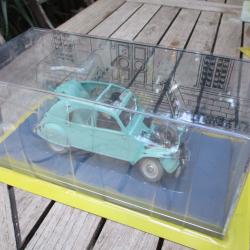 voiture tintin 1-24 eme 2cv cassee moulinsart