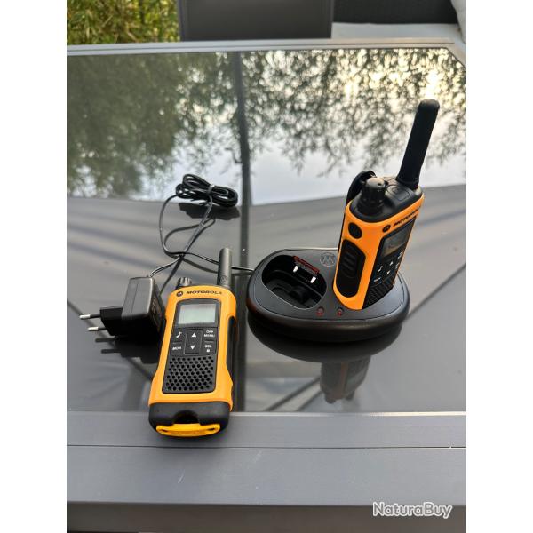 Talkie-walkie Motorola t82