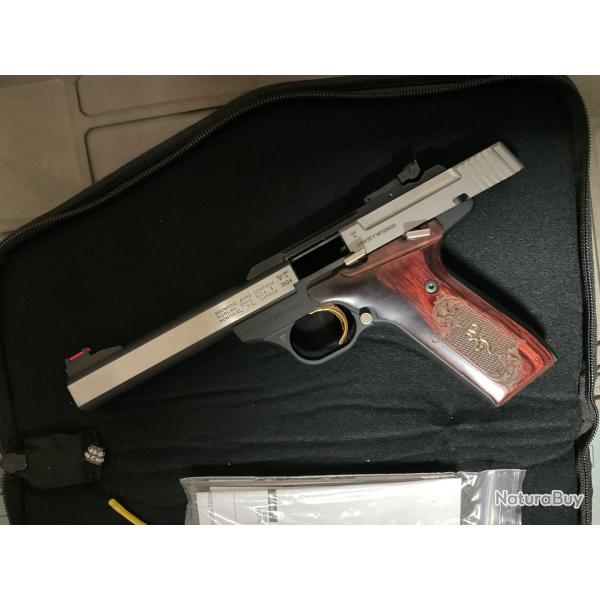 A vendre pistolet browning BUCK MARK 22LR tr�s peu servie