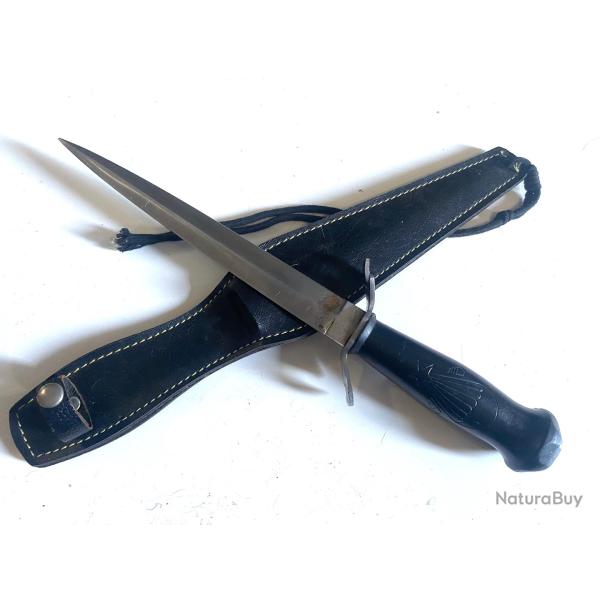 Ancien couteau poignard de Parachutiste Fran�ais complet avec �tui cuir