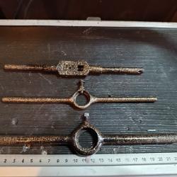 Lot ancien outils taraudage filetage