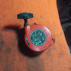 Lanceur d&eacute;marreur tondeuse divers p&egrave;se 781gr