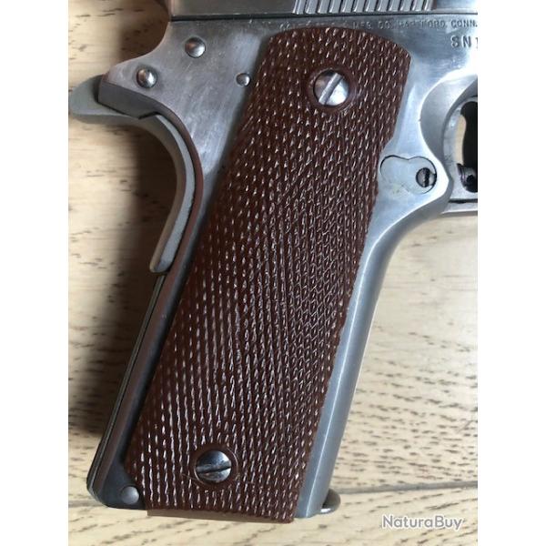 Plaquettes en mati�re plastique pou COLT 45