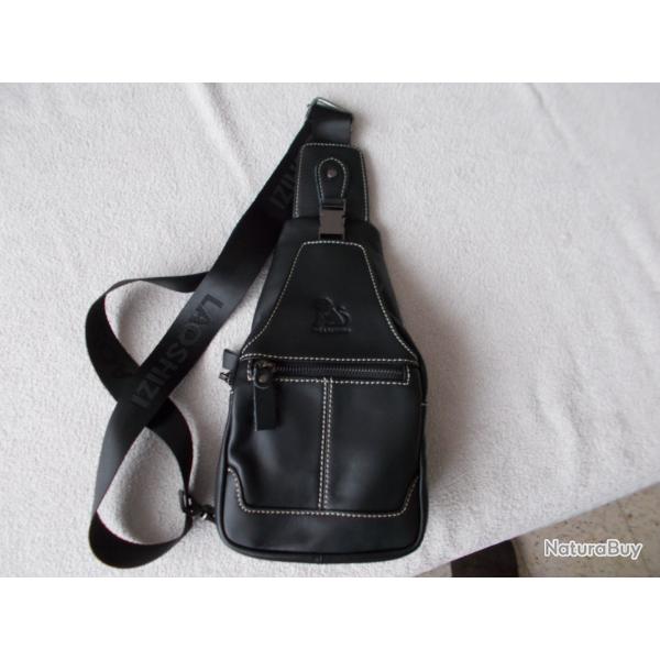 SACOCHE NEUVE EN VERITABLE CUIR DE VACHETTE /MODE/TENDANCE/OUTDOOR/ STYLE OLD WEST CUIR BLACK COW
