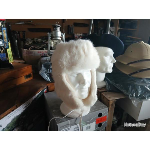 Chapka Cosaque en v�ritable fourrure de lapin T. 61