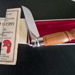 Opinel n8 bicentenaire 1789/1989 neuf sculpt&eacute; par Adrien Frossard manche en merisier n 006624