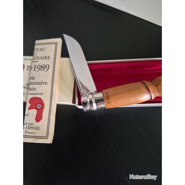Opinel n8 bicentenaire 1789/1989 neuf sculpt� par Adrien Frossard manche en merisier n 006624