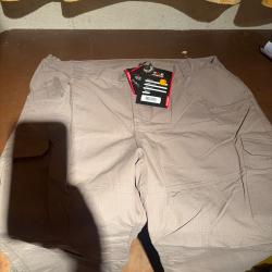 Pantalon toe couleur sable