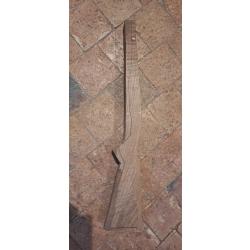 &Eacute;bauche de crosse de carabine. Maquette