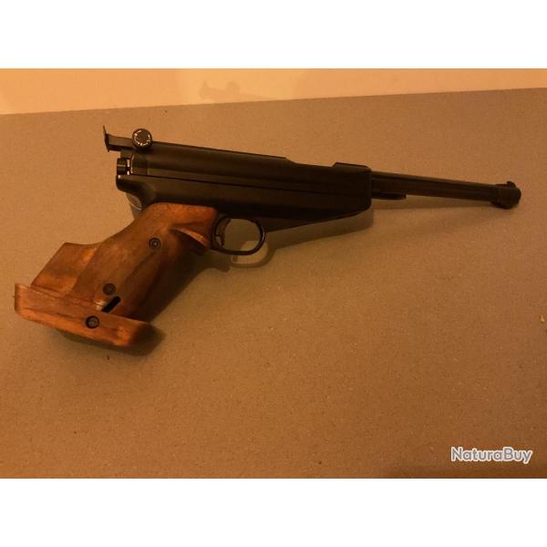 Feinwerkbau LP 65 ,le mod�le 65 vous permet de vous entra�ner � la maison ,pistolet en super �tat !