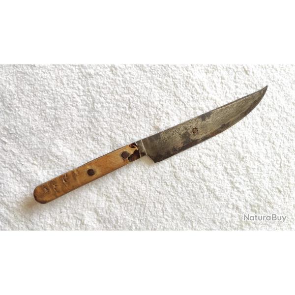Canif couteau ancien artisanal du Maghreb avec �tui et belle lame