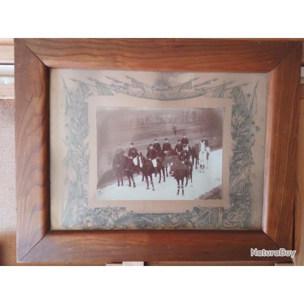 photographie ancienne encadree groupe de militaires a cheval periode de 1880 a premiere guerre
