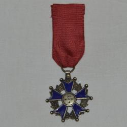 MEDAILLE ETOILE DU MERITE INSTRUCTION PRIMAIRE-INSTRUCTION PUBLIQUE-EDUCATION NATIONALE