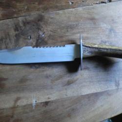 couteau  dague de  chasse  manche corne de cerf