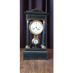 Horloge pendule portique Empire