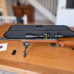Carabine CZ 455 Luxe 22LR, bipied, lunette et divers accessoires