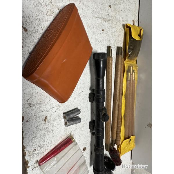 Lot d'accessoires de chasses kit nettoyage, douilles amortisseurs, lunette...