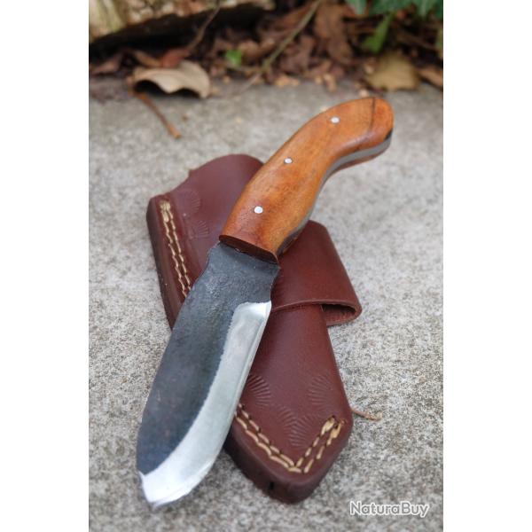Couteau Skinner Bushcraft Chasse Lame Acier Carbone 1075 Manche Bois de Rose Etui Cuir Fabr ArtisanA