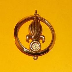 LEGION : INSIGNE DE BERET  DE LA LEGION ETRANGERE , INSIGNE DE BERET DORE&nbsp;, FABRICANT BERAUDY VAURE