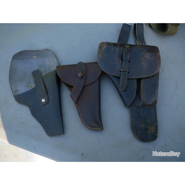 Lot de 3 �tuis cuir � restaurer