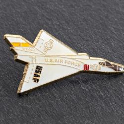Pin's usaf vintage : Convair F-106 Delta Dart - avion intercepteur US Air Force