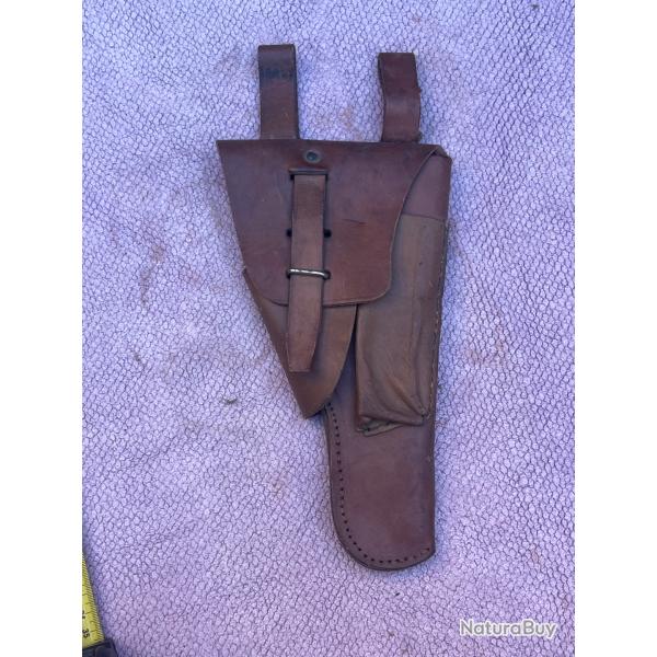Ancien �tui militaire holster cuir fran�ais