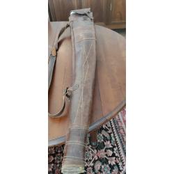 Superbe housse double fusil en cuir