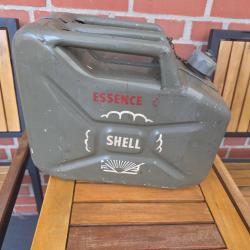 Jerricans d'essence vintage SHELL &laquo; ESSENCE C &raquo;