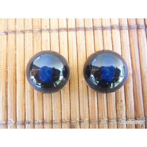Paire d'yeux de chevreuil en verre. Diam�tre 22 mm