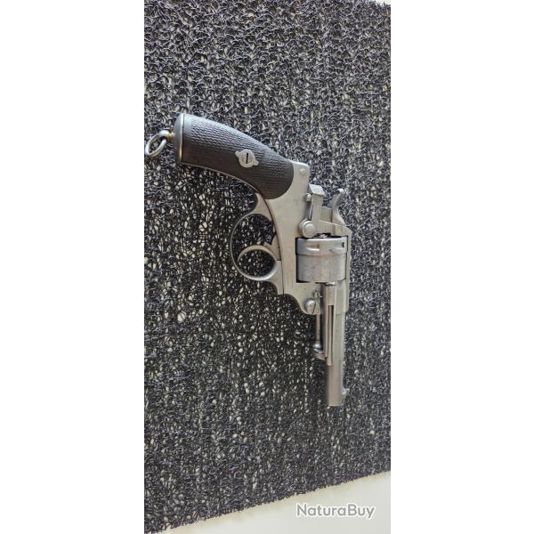 Superbe revolver 1873