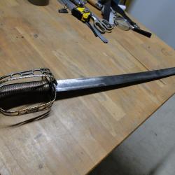 sabre &agrave; garde tournante &eacute;poque r&eacute;volutionnaire