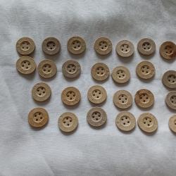 30 boutons en cartons  16/17 mm  ( A30)