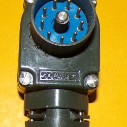 RADIO : PRISE D' ALIMENTATION POUR RADIO AN/GRC9 DE MARQUE POUR SOCAPEX ,POUR RADIOAMATEUR ,BON ETAT