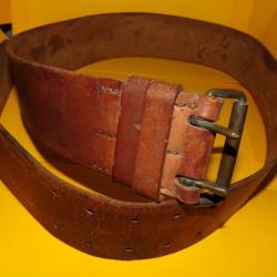 CEINTURON EN CUIR DE L'ARMEE FRANCAISE , LARGEUR 55 MM MODELE WW2 , LONGUEUR DU CEINTURON POUR ATTAC