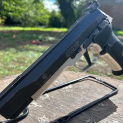 VEKTOR SP1 target 6 pouces &agrave; un euro sans prix de r&eacute;serve